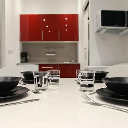 Nice Renting - Gallo - New Modern Loft Old Town Massena Room photo